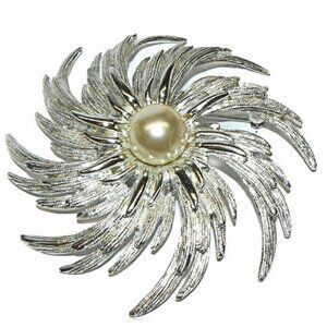 Vintage Silver Swirled Sarah Coventry Brooch